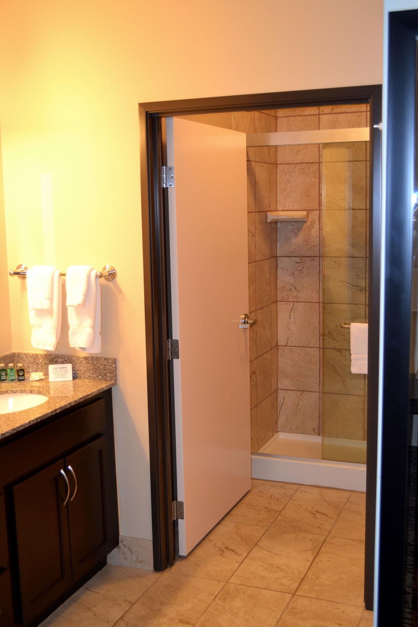 Landmark Suites - Williston Extérieur photo