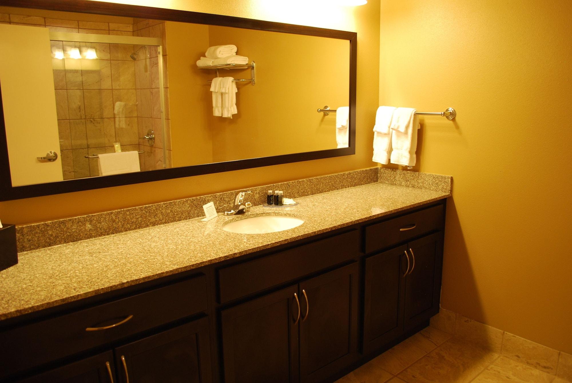 Landmark Suites - Williston Extérieur photo