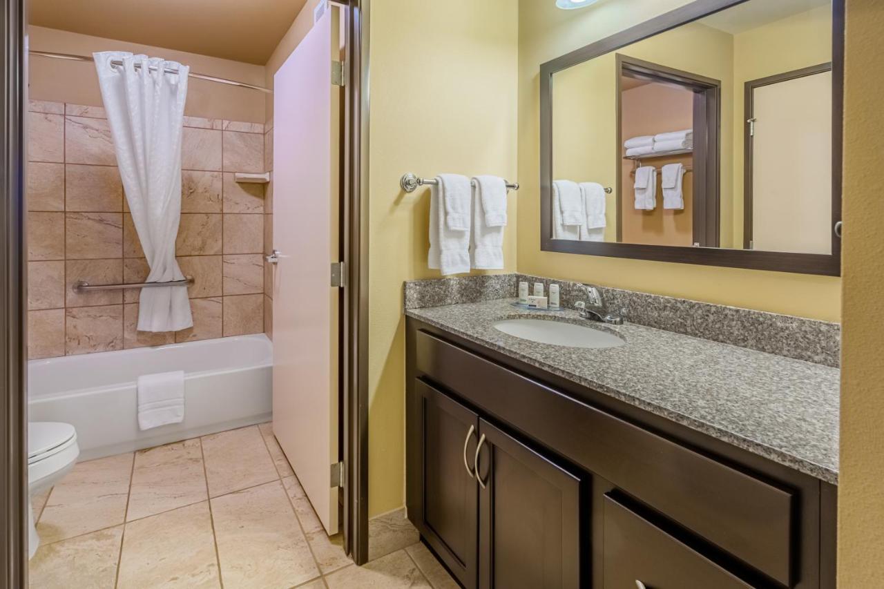 Landmark Suites - Williston Extérieur photo