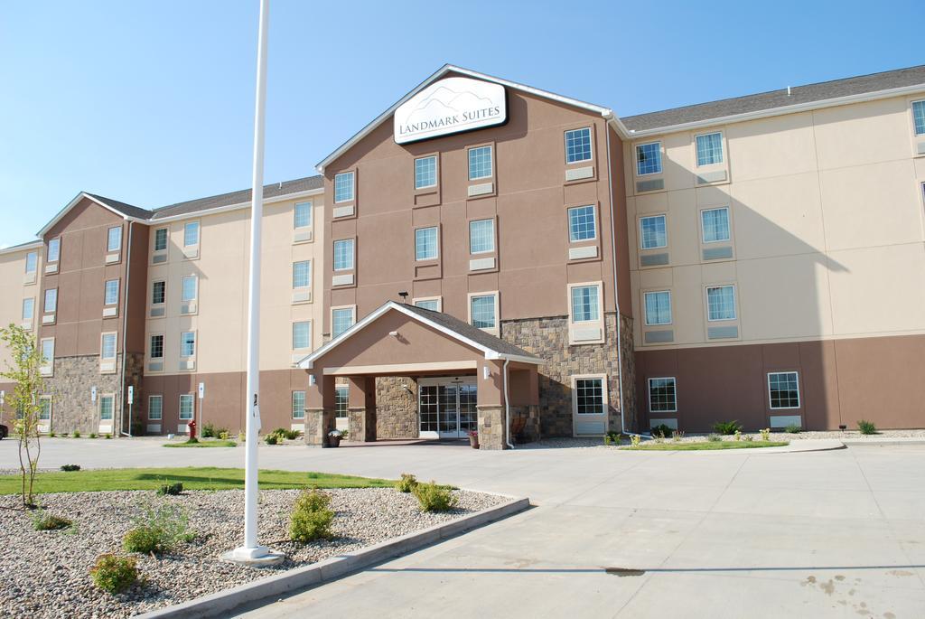 Landmark Suites - Williston Extérieur photo