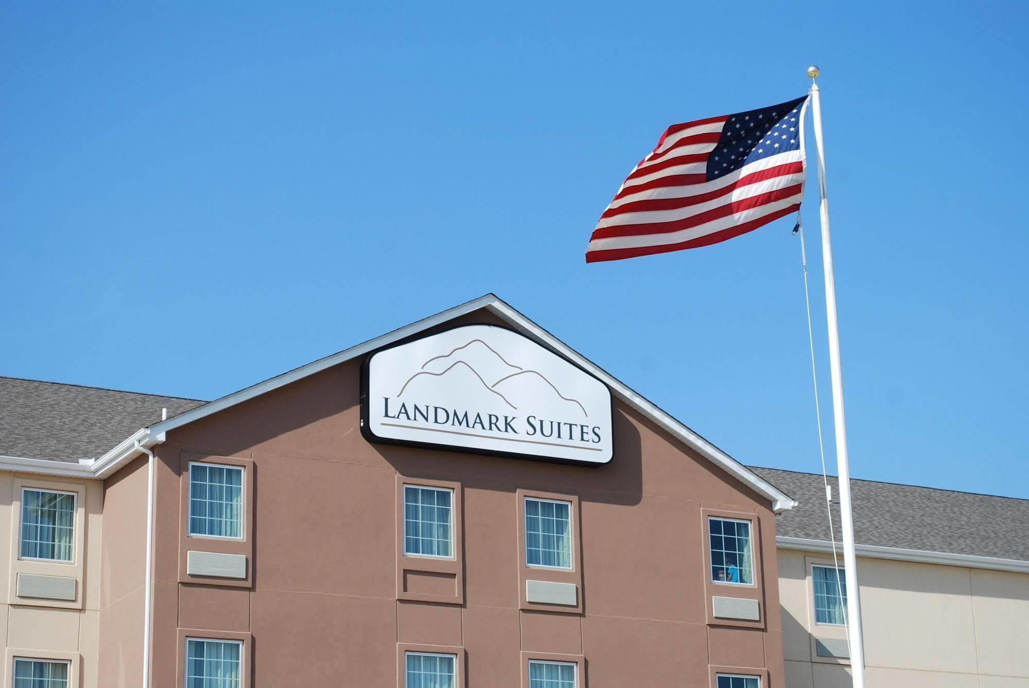 Landmark Suites - Williston Extérieur photo