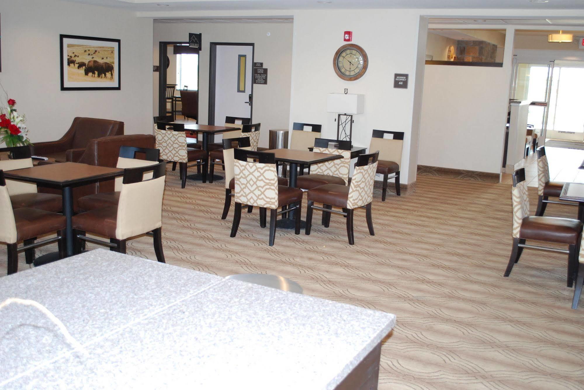 Landmark Suites - Williston Extérieur photo